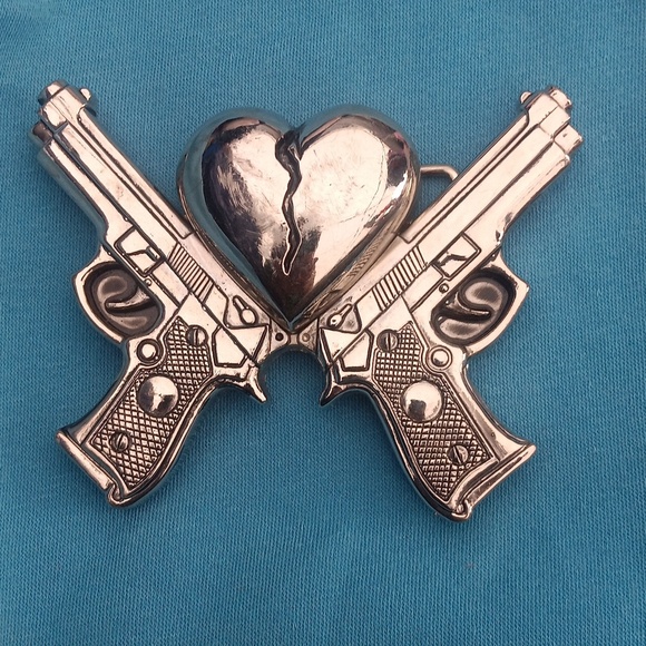 Rock Rebel tm belt Buckle broken heart and two guns unisex - Picture 5 of 6